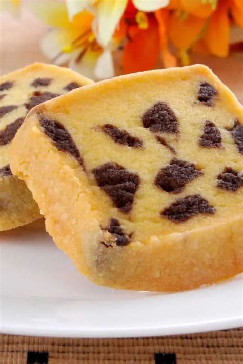 Mary Berry Chocolate Chip Shortbread Recipe 🍫 British Recipes Book