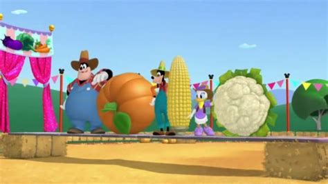 Watch: Mickey's Farm Fun Fair Veggie and Fruit Contest | Farm fun, Fun ...