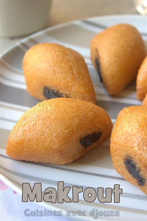 Makrout Aux Dattes Gateau De Semoule Frit Au Miel