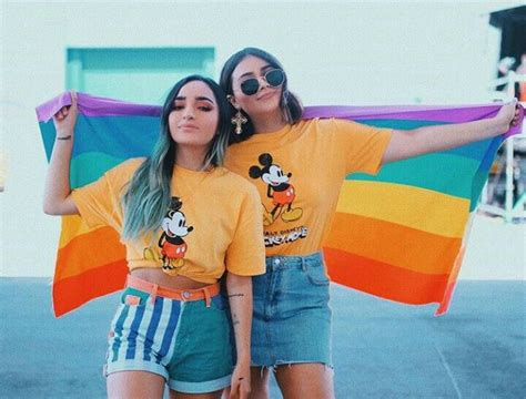Pin By Me On Cache Cute Lesbian Couples Gay Girl Lgbt Love