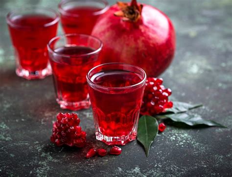 Premium Photo Glasses Of Fresh Pomegranate Juice