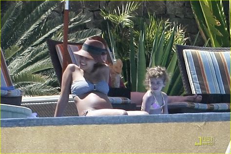 Jessica Alba Honor Warren Bikini Girls In Mexico Photo 2543453
