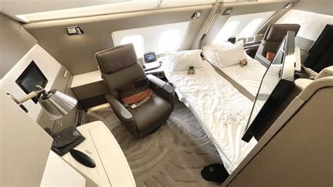 [photos] Singapore Airlines New A380 First Class Suites Have Double Beds And Big Bathrooms