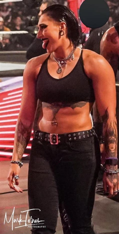 Rhea Ripley Rwrestlingwomenbelly