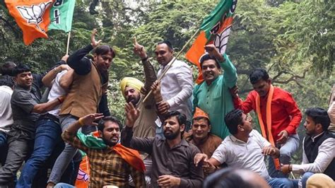 Rafale Deal Delhi Bjp Protests Near Cong Hq Against Opposition Allegations