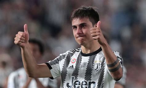 Compleanno Dybala Gli Auguri Speciali Della Juve Foto Ilbianconero