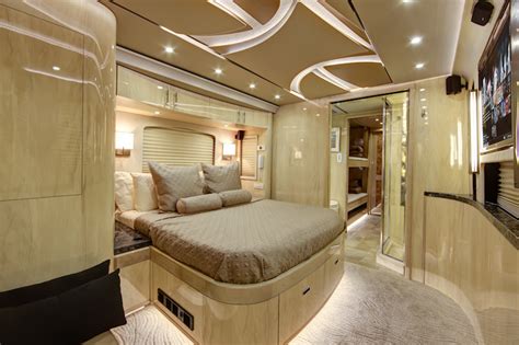 2014 Prevost Florida Coach X3 45 Vipdouble Slidewith Bunk Beds