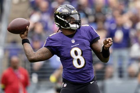 Tampa Bay Buccaneers’ Decent Odds to Land Lamar Jackson in 2023 - Tampa Bay Buccaneers ...