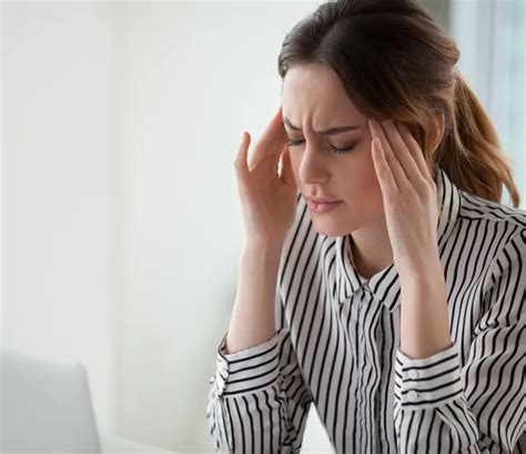 Women Get Far More Migraines Than Men A Neurologist Explains Why And