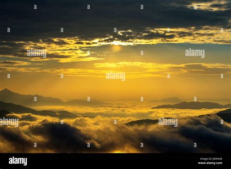 Seoraksan Mountains Is Covered By Morning Fog And Sunrise In Seoul