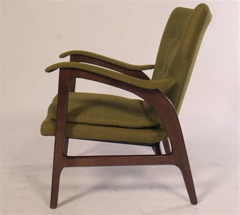 Pair of Mid Century Modern Club Chairs at 1stDibs