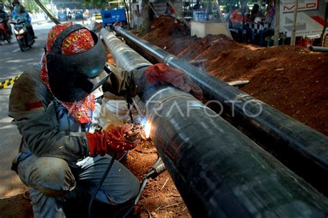 Distribusi Gas Pgn Di Depok Antara Foto