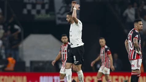 Corinthians Vence O Brilho De Romero Santos Ganha Do Tricolor