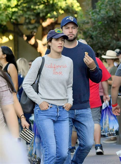 COBIE SMULDERS and Taran Killam Out at Disneyland 10/14/2019 – HawtCelebs