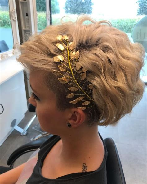 30 Low Key Short Wedding Hairstyles Of Summer 2020 Short Wedding Hair