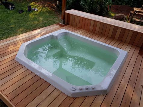 Jacuzzi Pros Durban - Luxury Hot Tub Spas - Online Quote | Jacuzzi ...