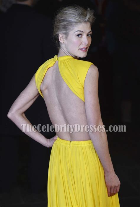 Rosamund Pike Yellow Evening Dress ‘Jack Reacher’ World Premiere ...