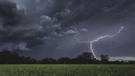 Warnung Vor Unwetter In NRW Schwere Gewitter Und Starkregen