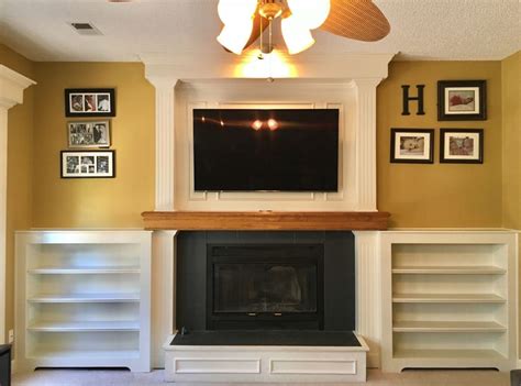Stylish Custom Built In Shelves With Adjustable Design