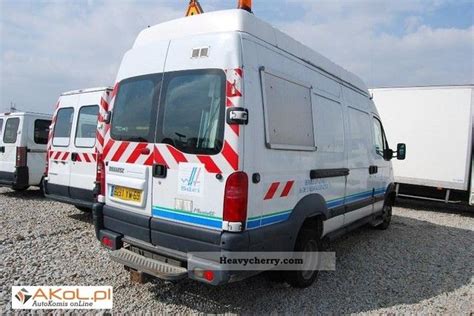 Renault Mascott furgon 2003 Box-type delivery van Photo and Specs