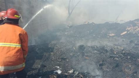 Gudang Plastik Bekas Di Krian Sidoarjo Terbakar FaktualNews Co