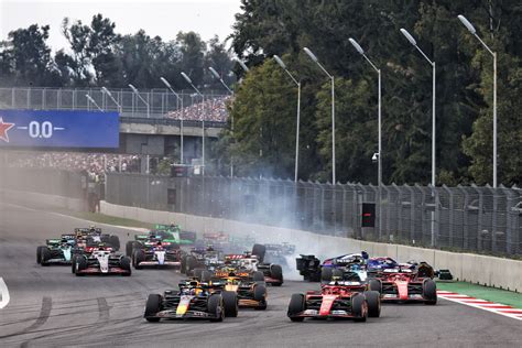 F1 News Sainz Supreme As Verstappen Self Destructs In Mexico