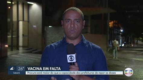 Vacina Contra A Gripe Continua Em Falta Nos Postos De Sa De Mg G