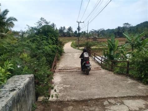 Miris Jembatan Penghubung Dua Desa Di Lebak Memprihatinkan Warga