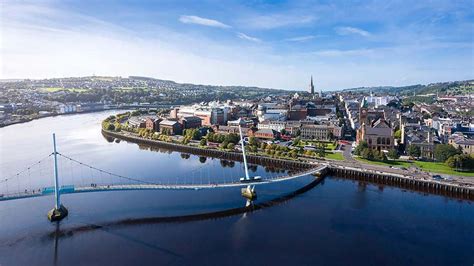 A Guide to Derry, Northern Ireland | TravelAge West