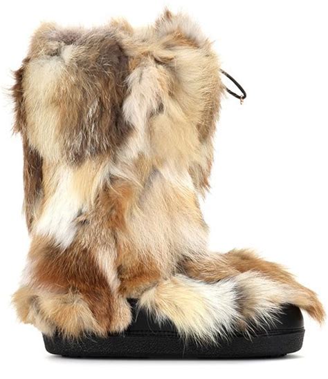 Les Moon Boots Et Apr S Ski De L Hiver Fur Boots Fox Fur