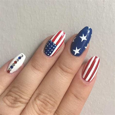 31 Patriotic Nail Ideas For The 4th Of July Stayglam Usa Nails