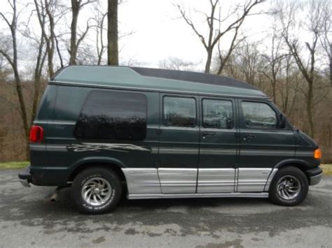 Purchase Used 2001 Dodge Hi Top Conversion Van With Wheelchair Lift In