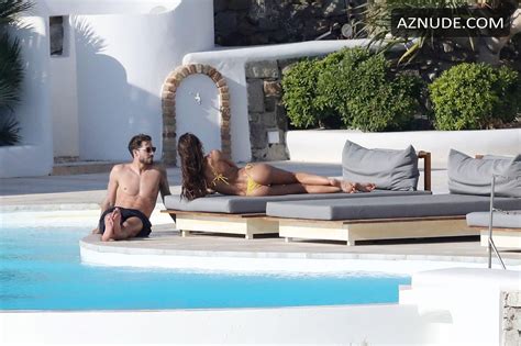 Izabel Goulart Nude Aznude
