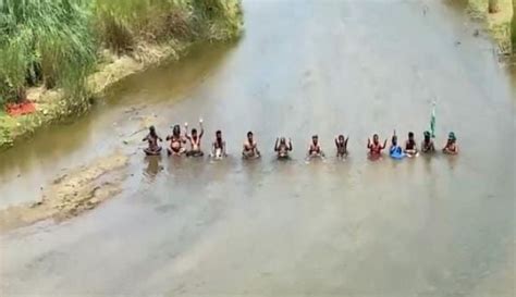 Tamil Nadu Farmers Stage Protest In Cauvery River Over Water Dispute