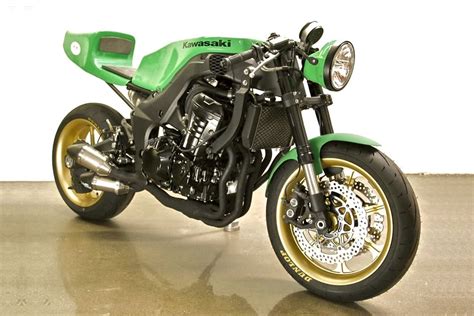 Custom Kawasaki Z1000 by Lossa Engineering