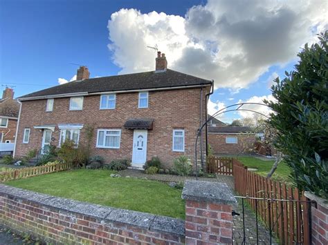 Gowle Road Stowmarket Ip Bed Semi Detached House Pcm Pw