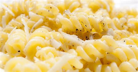 Fusilli Cacio E Pepe Cheese And Pepper [3000x2000][oc] Album On Imgur