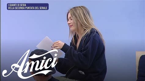 Amici 22 Il Guanto Di Sfida Tra Isobel E Maddalena YouTube