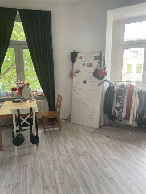 Schönes großes Altbau Zimmer in der Altstadt WG Suche Bonn Zentrum