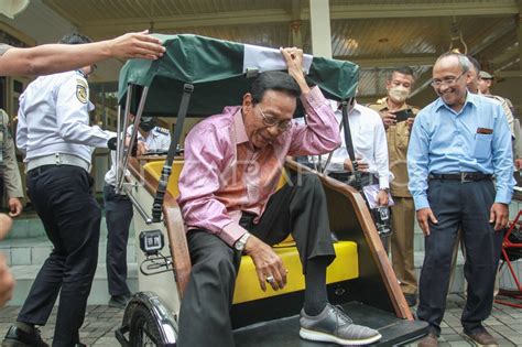 Uji Coba Becak Kayuh Bertenaga Alternatif Antara Foto