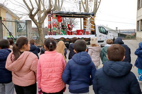 Notícias e Destaques Pai Natal levou sorrisos a mais de 16 mil alunos