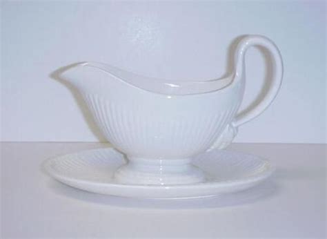 WEDGWOOD ETRURIA BARLASTON EDME GRAVY BOAT ATTACHED UNDERPLATE EBay