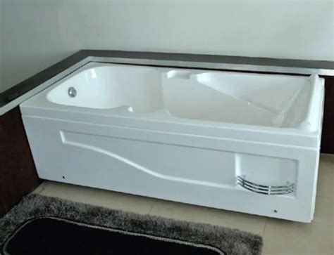 Appollo Lucite Cast Acrylic Mistic X Feet Jacuzzi Bath Tub For