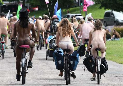 World Naked Bike Ride Dago Fotogallery