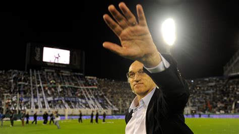 ¿carlos Bianchi Se Acerca A Vélez El Gráfico