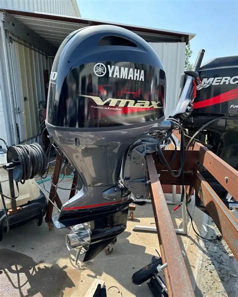 2023 90 hp Yamaha VMAX SHO 20" Shaft Length Tiller Steer - Alpha Marine Supply