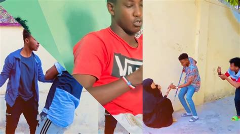 SOMALI TIKTOK FUNNY AXMED OO FOODEYAY BAANA XAASKIISA MAXAA KA RAACAY