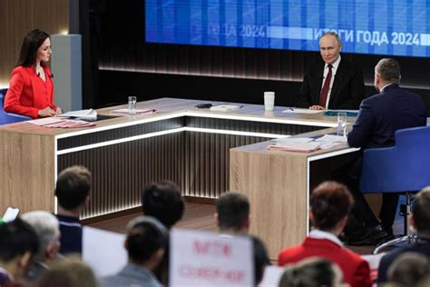 Putin Pressekonferenz Pl Tzlich Schw Rmt Putin Ber Wahren Weltf Hrer