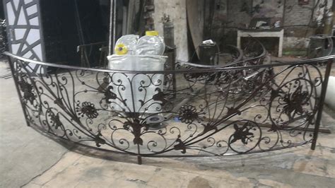 Hand Forged Customized Hot Galvanized Wrought Iron Stair Railing Stair