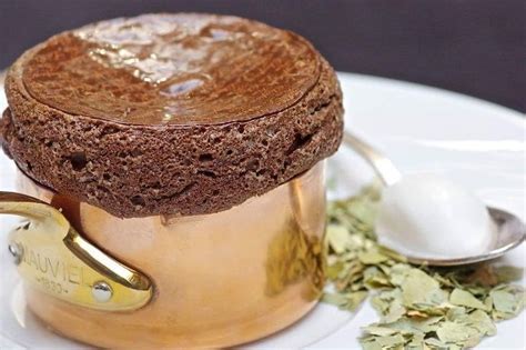 Notre délicat soufflé au chocolat de la Maison Cluizel Our